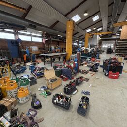 I.C. Nielsen VVS & Blik ApS *Del 4 - Driftsmidler - Varelager - Reservedele m.m.*