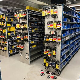 Vestsjællands Autodele ApS *Helsingør - Del 2 - Lagerinventar og løftevogne*