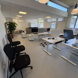 IO Biotech ApS under konkurs *Del 1 - Kontorinventar af HERMAN MILLER m.fl. - Elektronik m.m.*
