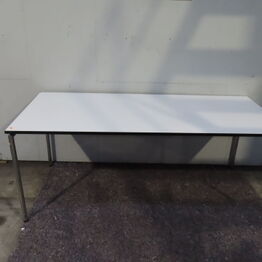 Paustian ApS Del 4 - *Stole - Borde - Lamper - HAY - VITRA - M.V.* - Hou