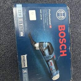 Værktøjs auktion NYT, Milwaukke, GEO FENNEL, BOSCH, DEWALT, ARBEJDSLAMPER MM.