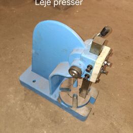 Overskudsauktion: *Entreprenørmateriel*