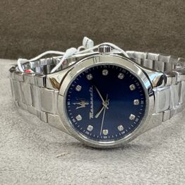 House of Excellence "del 17" - Ure og smykker fra Maserati, Timberland, Tommy Hilfinger