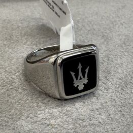 House of Excellence "del 17" - Ure og smykker fra Maserati, Timberland, Tommy Hilfiger