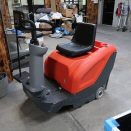 Fyns Hvidevare Levering ApS *Del 1 - Varebiler IVECO - Sækkevogne - Pappressere m.m.*