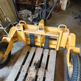 Biler, Maskiner, Materialer (MOMSFRI)