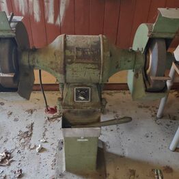 Biler, Maskiner, Materialer (MOMSFRI)