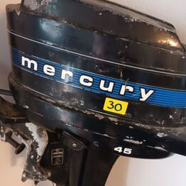 Havemaskiner, værktøj og påhængsmotorer (Momsfri)