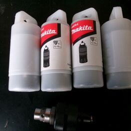 ** LYNAUKTION** Byggematrialer og kontormøbler m.m.