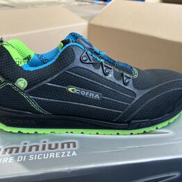 Orloff *Del 7 - Arbejdssko fra NEW BALANCE, MONITOR, GRISPORT m.v.*