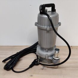 Samleauktion over værktøj, kontorstole, husholdningsapparater m.v.