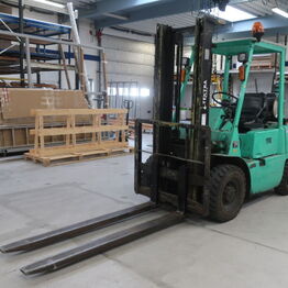 Nordisk Glas A/S *Del 1 - Produktionsmaskiner, Vakuumløfteåg Truck m.v.*