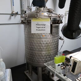 Aquaporin A/S *Del 5 -  Laboratorieudstyr - Gaffeltruck - Slitter Rewinder - Lagerinventar m.m.*