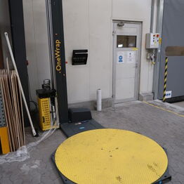 Aquaporin A/S *Del 5 -  Laboratorieudstyr - Gaffeltruck - Slitter Rewinder - Lagerinventar m.m.*