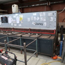 I.C. Nielsen VVS & Blik ApS *Del 1 - Hydraulisk Maskinsaks - Profilvalse - Hydraulisk Kantpresse m.m.*