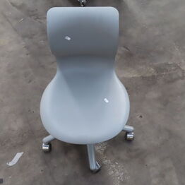 Paustian ApS Del 1 - *Stole - Borde - Skuffekasetter - HAY - EAMES - M.V.* - Hou