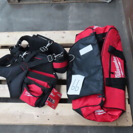 Samleauktion Hou - September