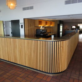 Langhoff & Juul Strandhotel Ebeltoft (Designer møbler, vintage og storkøkken)