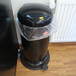 KEN Storkøkken A/S Brøndby *udstillings- og demovarer*