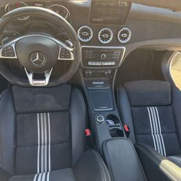 Mercedes-Benz CLA 200 AMG Line (MOMSFRI)
