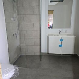 Færdigbyggede Badekabiner