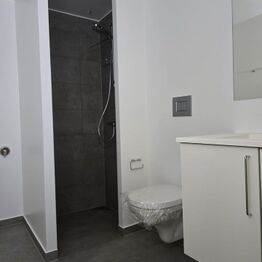 Færdigbyggede Badekabiner