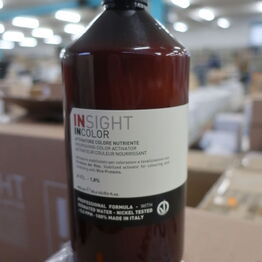 Frisør Support Aps *Del 4 - Hårprodukter og frisørartikler*