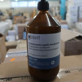 Frisør Support Aps *Del 4 - Hårprodukter og frisørartikler*