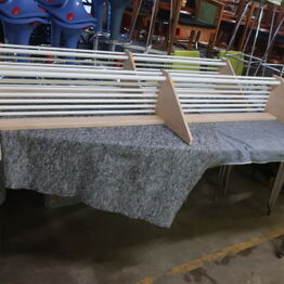 Montana reoler, betonborde, stole, borde m.m. - Sorø