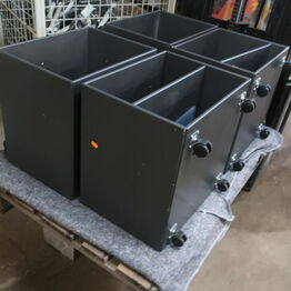 Montana reoler, betonborde, stole, borde m.m. - Sorø