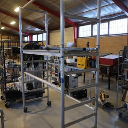 Stablere, værktøj, rullestilads m.m.