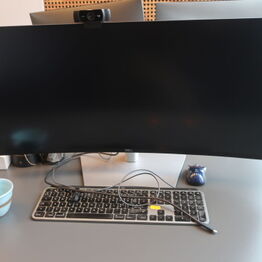 DEVCCO Danmark *Holmris kontormøbler, IT-udstyr, konferencemøbler m.v.*