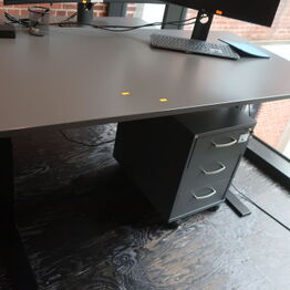 DEVCCO Danmark *Holmris kontormøbler, IT-udstyr, konferencemøbler m.v.*