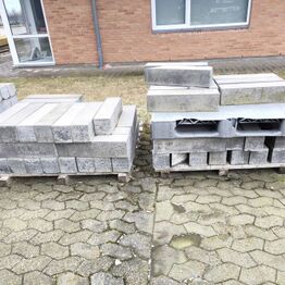 AMU Vest "Del 14" - Container, Belægningssten, kloarkrør mv.