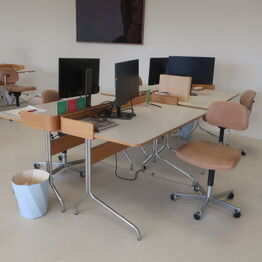 ByFlou.com ApS *Jyllandsvej Del 1 - Kontorinventar*