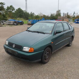 Køretøjsauktion - Oktober - Hou