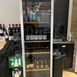 Overskud og Vin fra Ærtefabrikken, Odense