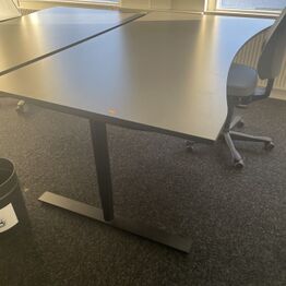 Lynauktion, kontormøbler