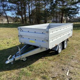 Samleauktion Hou - April