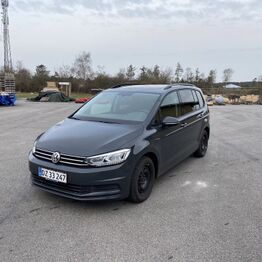 Samleauktion Hou - April