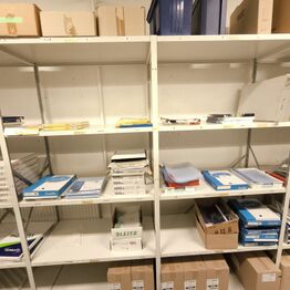 AMU Vest "Del 12" - Kunst og kontorartikler