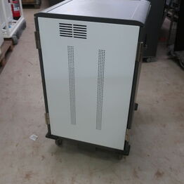 It-udstyr: Skærme, Servere, mm.