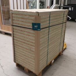 Vinduer, døre, gulve, isolering og andre byggematerialer.