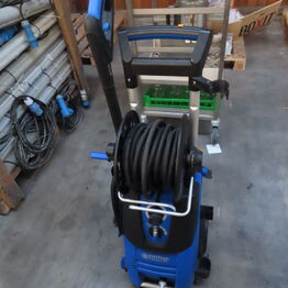 Samleauktion Hou - December