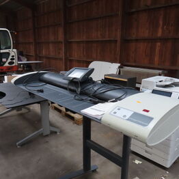 Samleauktion Hou - December