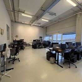 Aquaporin A/S *Del 2 - Kontorinventar - Elektronik - Designmøbler af MUUTO, VITRA, HERMAN MILLER, &TRADITION m.fl.*