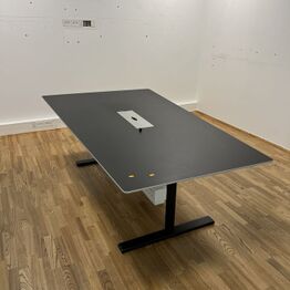 BioMar Group - flytteauktion *Kontorinventar, HÅG, DUBA-B8, LENOVO m.v.*