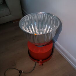 LYNAUKTION: Twelve Sixteen *Kontorinventar & Cykeltøj m.m.*