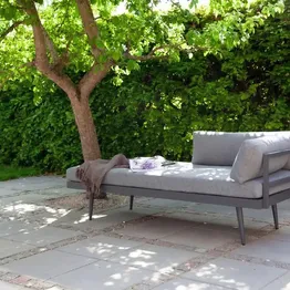 "Cinas lounge daybed "