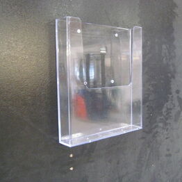 Møbler fra showroom, flightcases m.v.